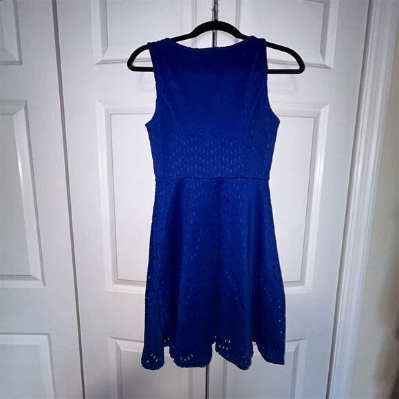 Apt 9 Women's Blue Fit & Flare Knee-Length Dress Size 8 Sleeveless - Picture 7 of 7